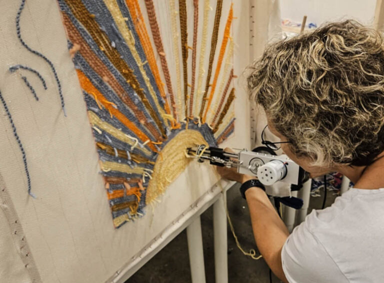 Enhver er velkommen i værkstederne i Sønderborghus