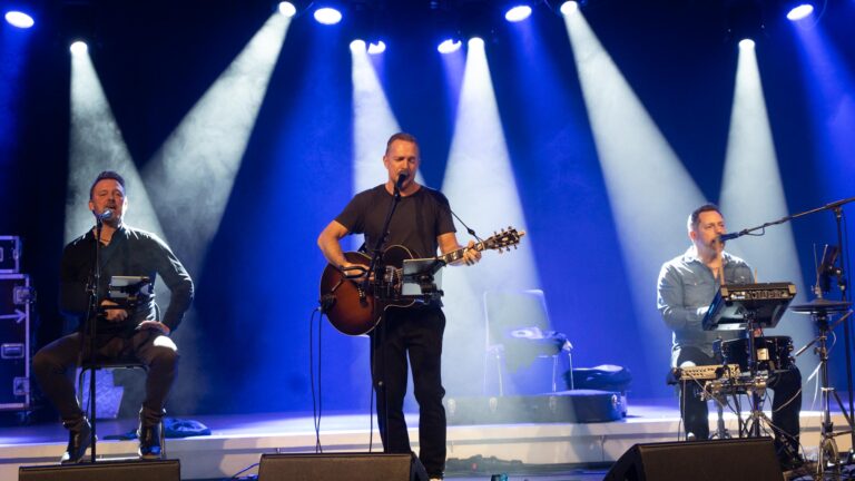 Masser af musik i Broagerhallen