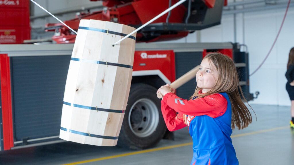 Lille gruppe børn slog til tønden på Sønderborgs brandstation