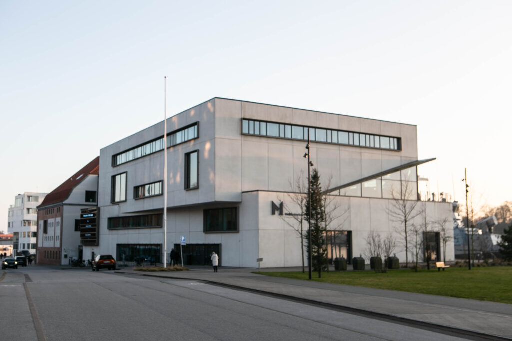 Oplev udstillingen Hydrographic Archive i RADAR