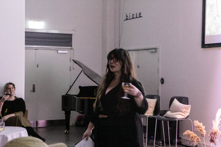 Forbud mod sange er ikke bare et levn fra gamle dage