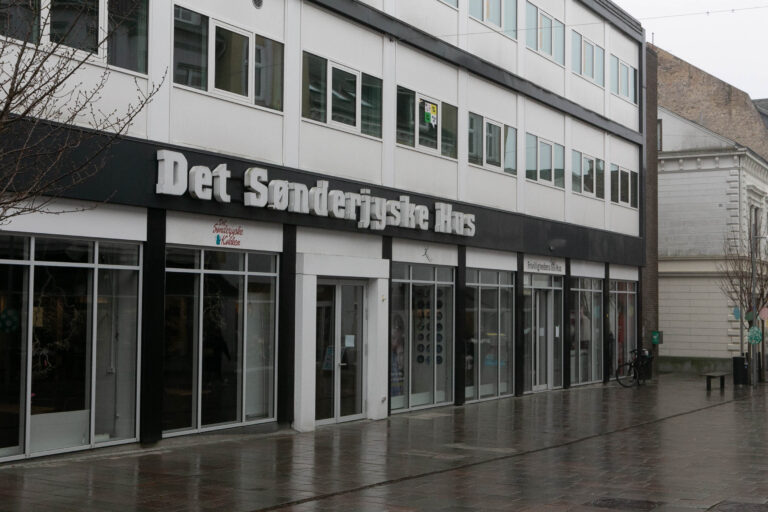 Få ledige pladser til påskefrokost i Frivillighedens Hus