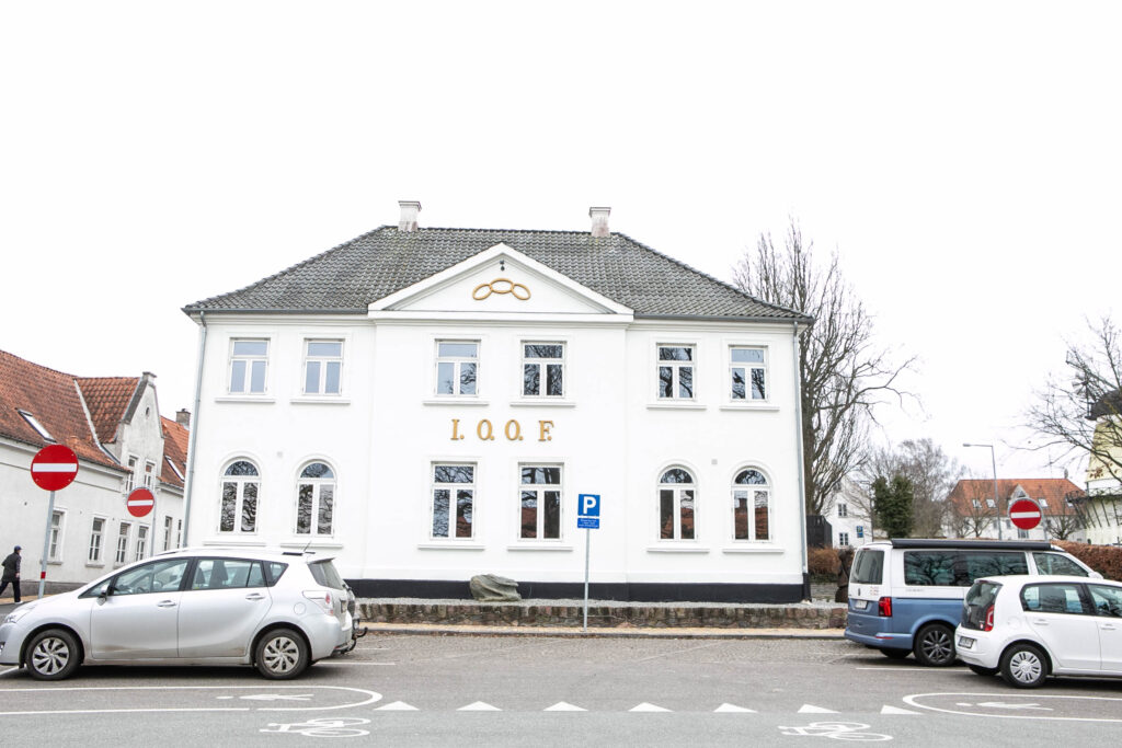 Logesøstrene inviterer indenfor