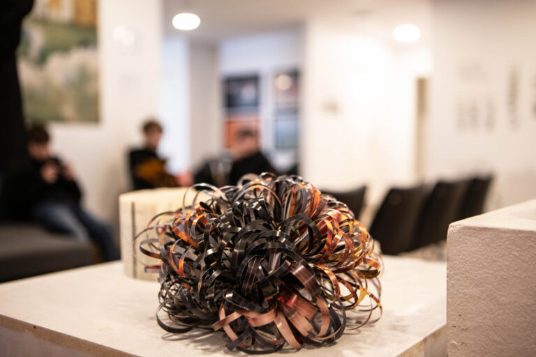 Rigtigt mange fik set og hørt hvad Kunstskolen byder på