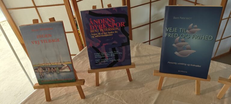 Seks kunstnere ‘påskeudstiller’ i Galleri Lillekobbel