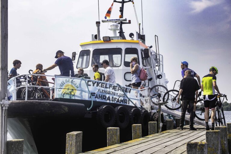 Om godt et par uger begynder cykelfærgen sejladserne