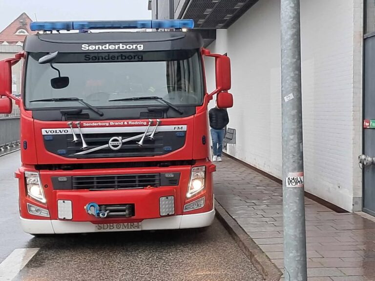 Brand i plankeværk