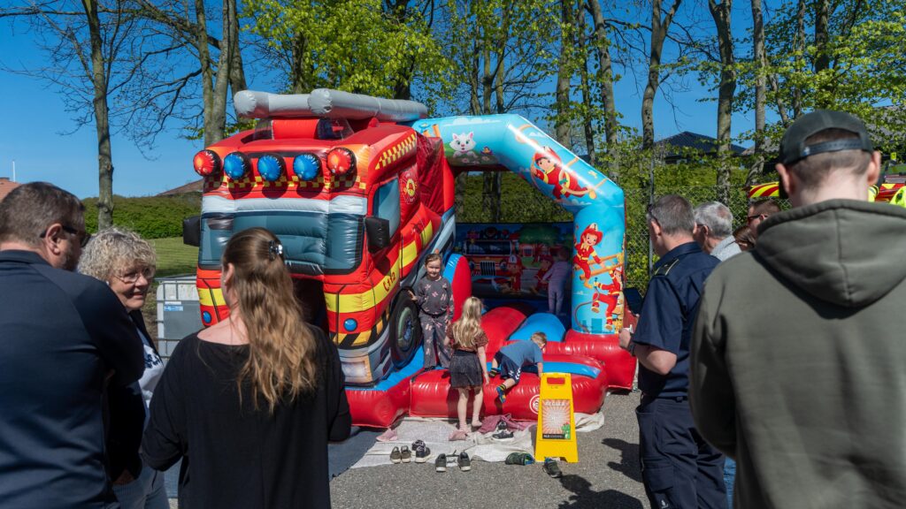 Flot opbakning til Åbent Hus hos Augustenborg-Bro Brandværn