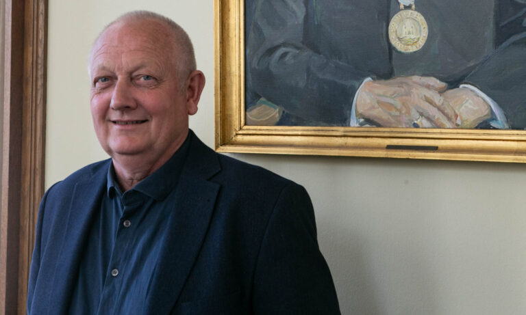 Debat: Venstres borgmesterkandidat bliver undergravet af sin egen partiforening