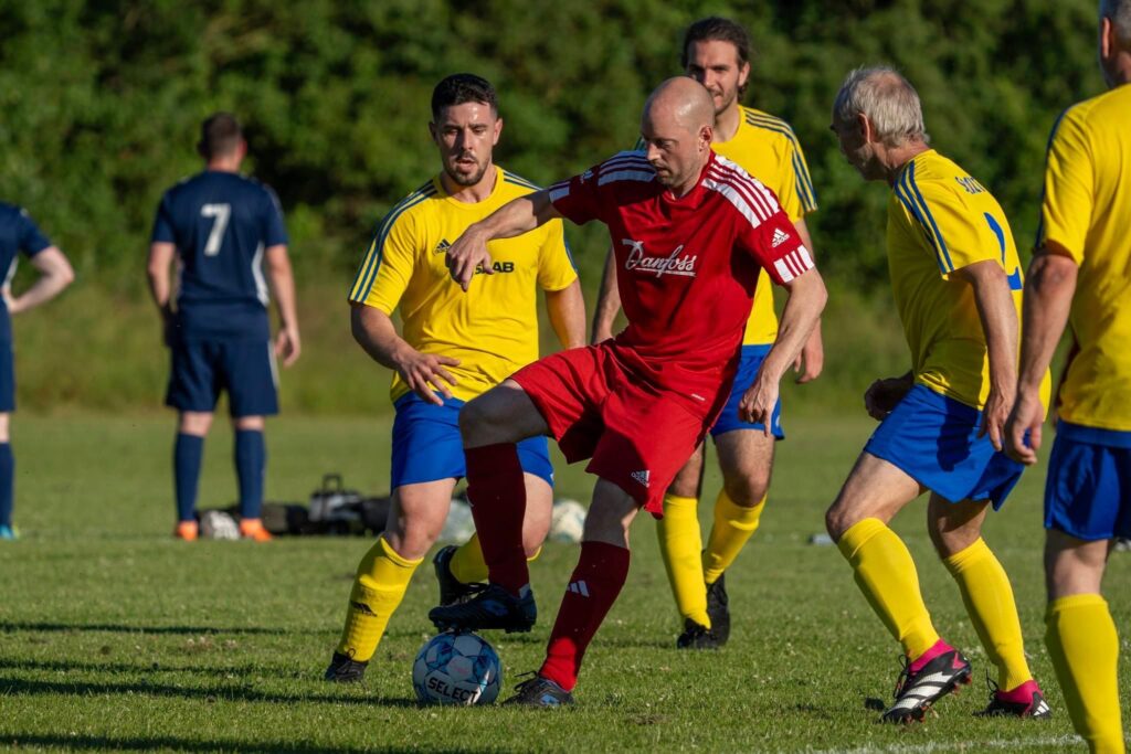 Firmasportens 7-mands-fodbold går på græs