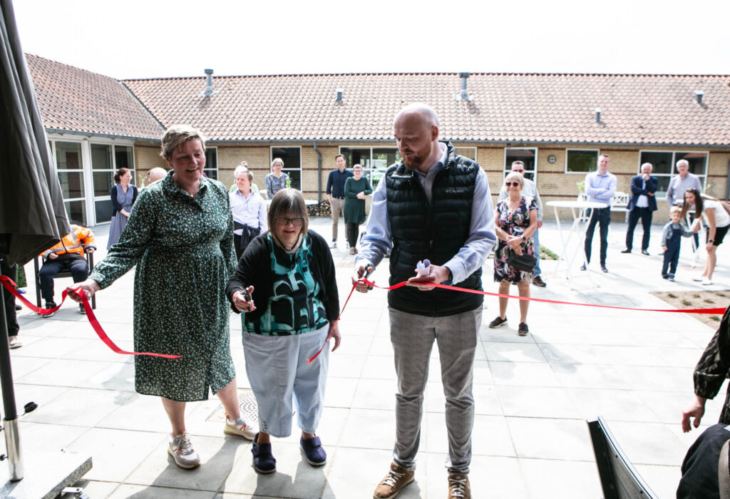 Den røde snor til ny fløj på botilbud B.S. Ingemanns Vej er klippet