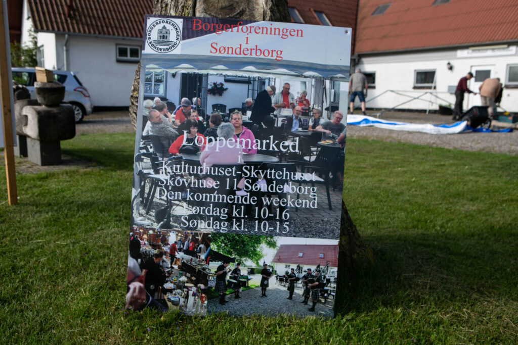 Lopperne springer på Kær