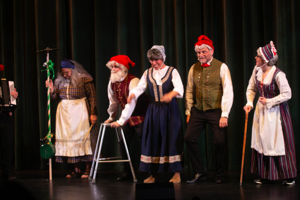 Helst fantastisk revypremiere – den fortjener alle stjerner