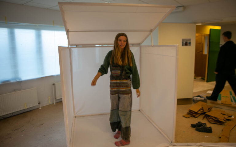 Kom og se Leonardo-kunstnernes grønlandske udstilling