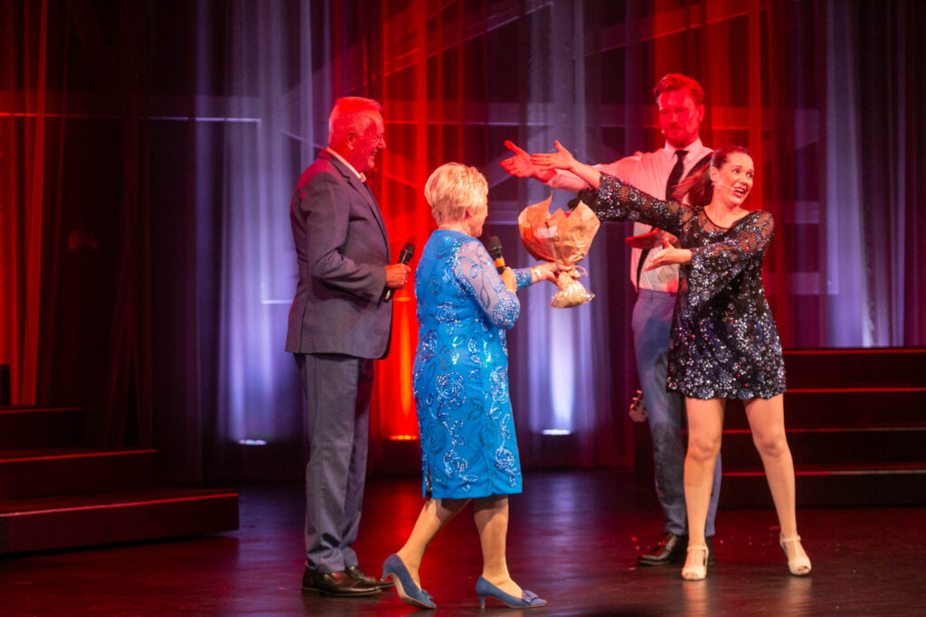 500 revygæster så da Keld og Hilda overraskede i revyen