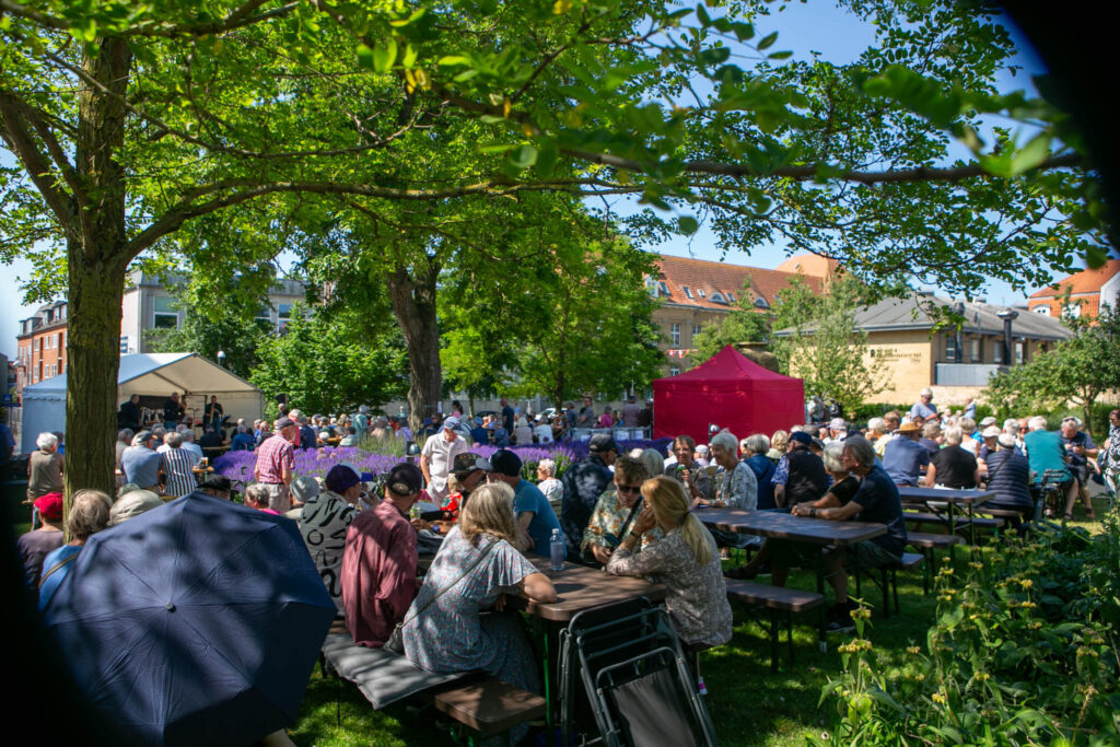 Festlig og glad jazz i Apotekerhaven