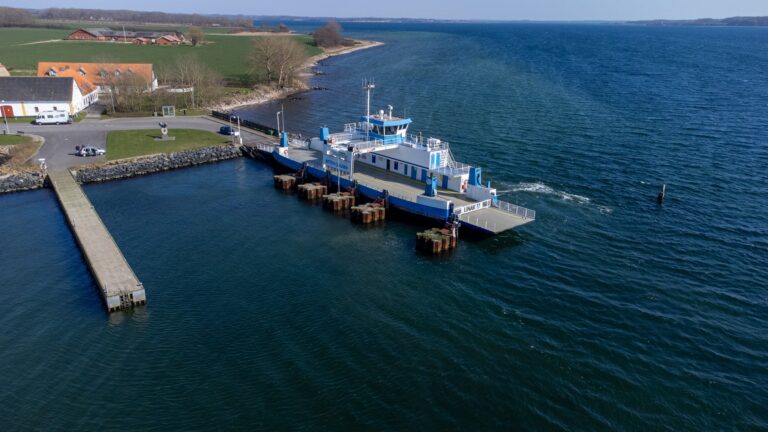 Fandt flere penge til færgen Bitten