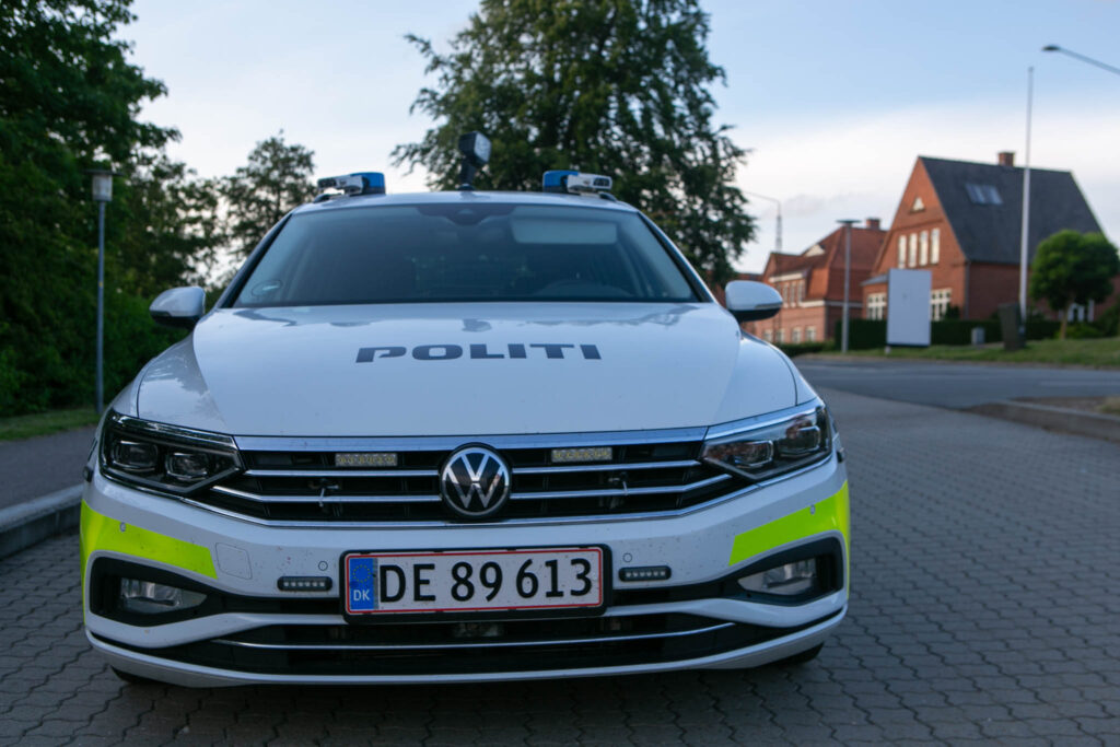 Elløbehjul ramte en bil