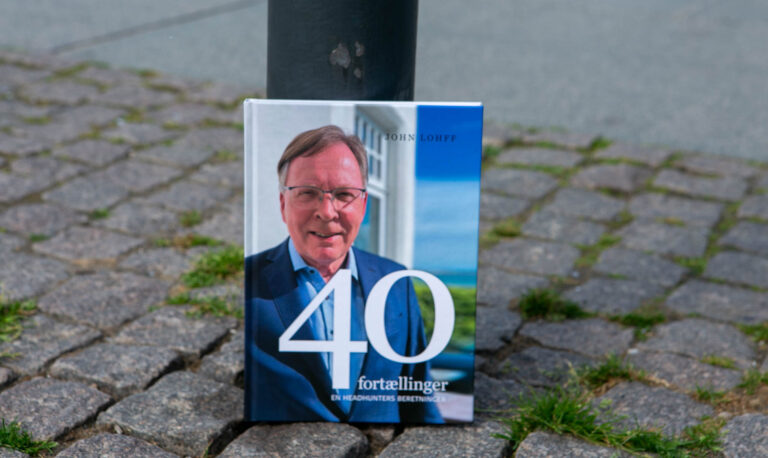 Boganmeldelse: 40 fortællinger – en bog om headhunting