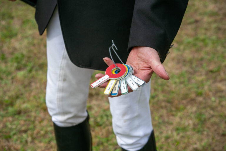 Jonas Olesen og hans mor til tops i Guderup Ringridning