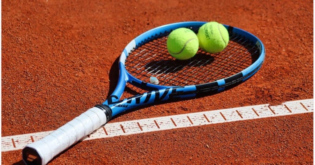 Tennisklubben åbner dørene