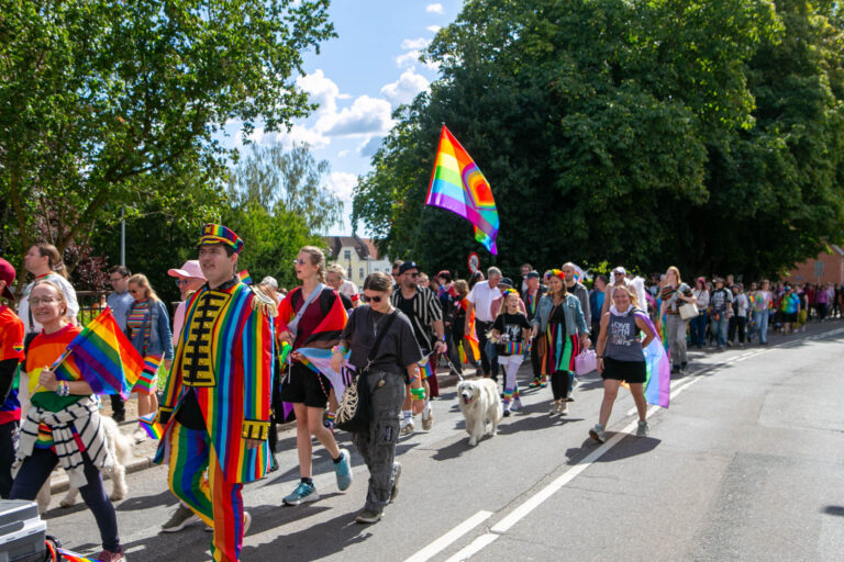 LGBTQ+ Sønderborg: Dagen med Pride Paraden blev en stor succes