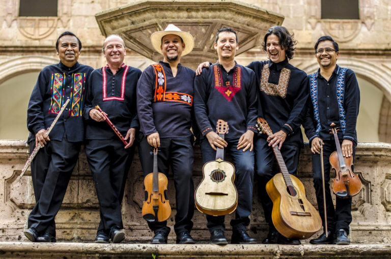 Mexicansk inspireret kunst og musikere fra Mexico i Ahlmannsparken