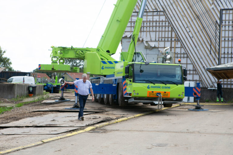 Nu begynder den egentlige nedrivning af Nørager