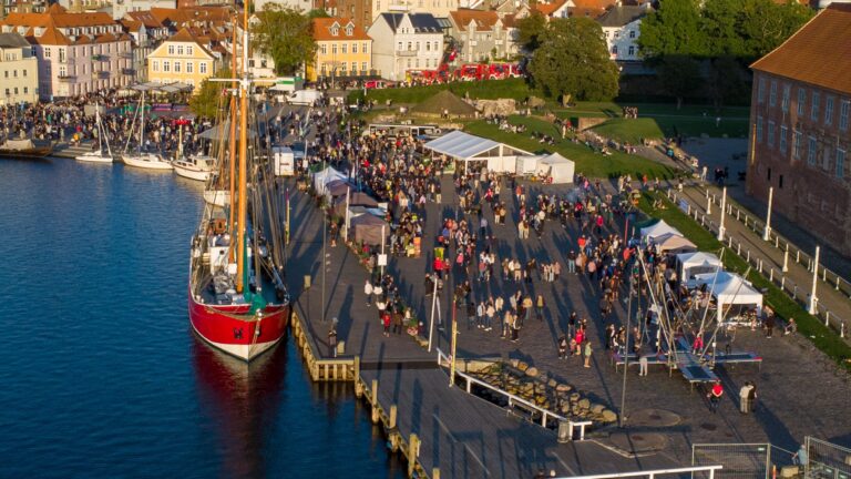 Kulturnatten: Måske en idé at samle stande med musik i ét område