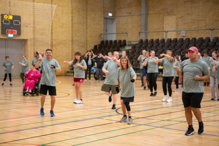 180 motionsglade mennesker kom med på holdene