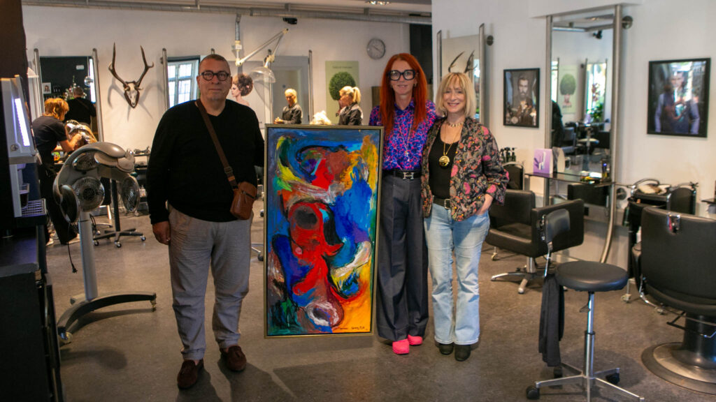 Galleri Eje kom med et maleri til Lena Krags Schmidts Knæk Cancer-auktion