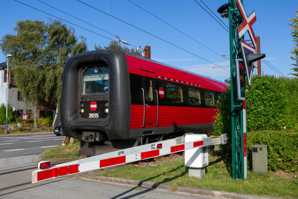 Banedanmark vil have lukket jernbaneovergangene