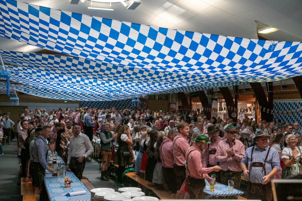 Flere end 700 til Oktoberfest i Diamanten