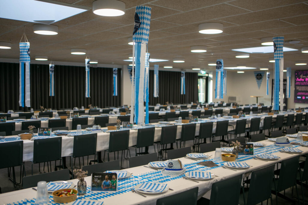 Sønderjyske Herrehåndbold varmede op til kamp med en oktoberfest