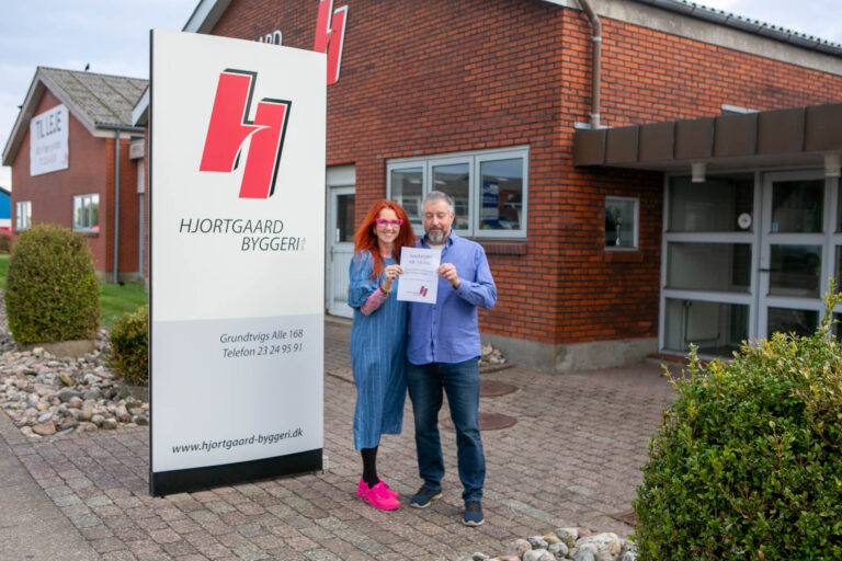 Hjortgaard Byggeri A/S støtter altid Knæk Cancer