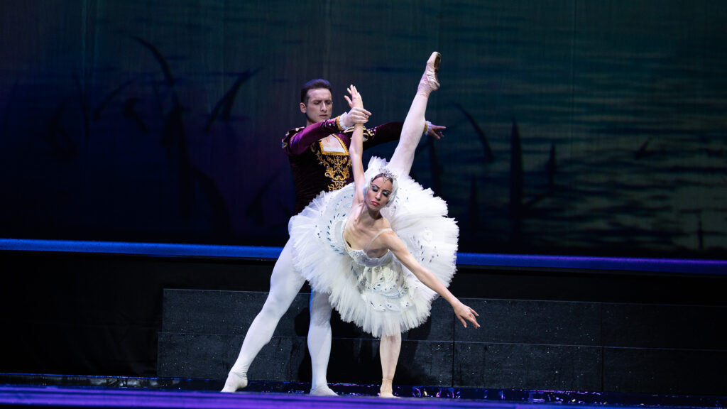 Svanesøen – denne gang med ukrainske ballettrup Etoile Ballet