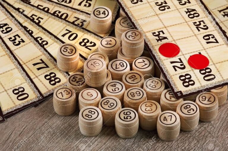 Stort Julelotto på søndag