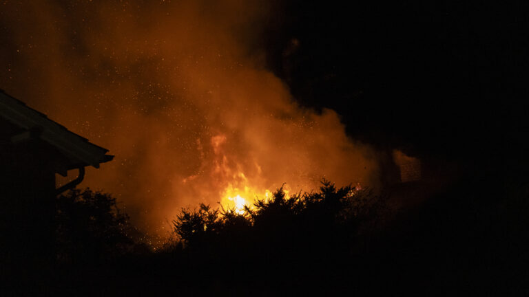 Voldsom brand i villa