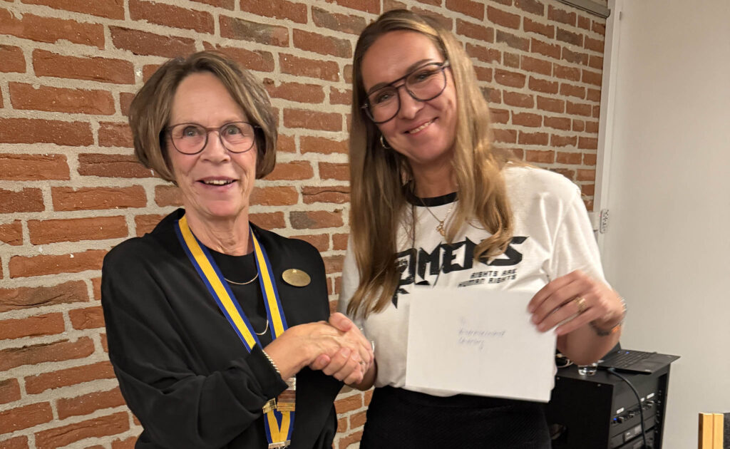 Inner Wheel gav en donation til Kvinde- og Krisecentret