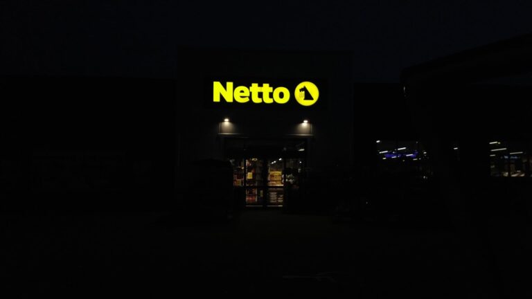 Rådne majskolber og agurker udløste en bøde og en sur smiley