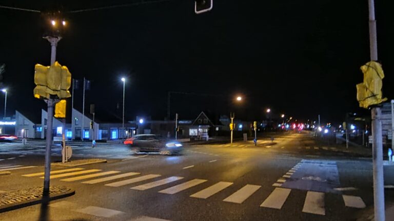 Det trækker ud med at få liv i trafiklyset i kryds på Alsgade