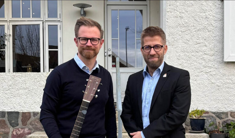 Fællessang med Kenneth Anker Gars og Benny Engelbrecht