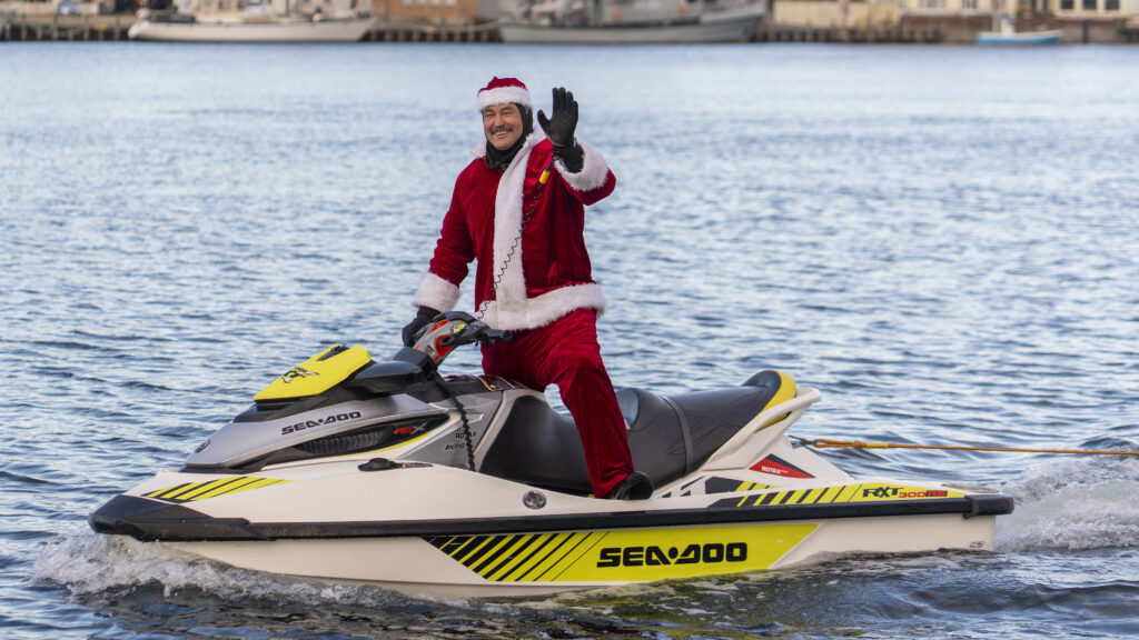 Juledykkerne dukkede op til overfladen