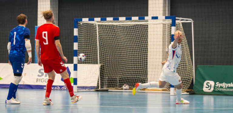 Futsal: Norge scorede fire gange og vandt 3-2