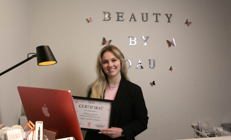 BeautyByDau kan lære dig at ordne negle og eyelash extensions
