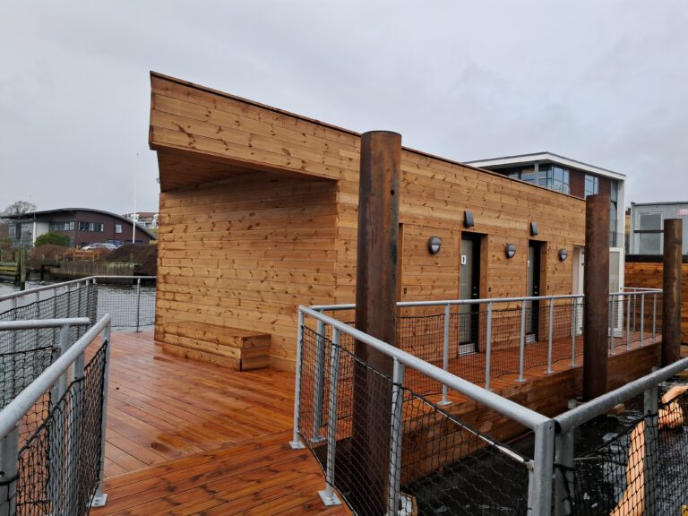 Havnebadets nye omklædningsrum er klar til brug