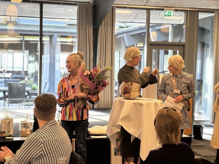 Kvinder opfordres til at købe billet til Kvindedagen