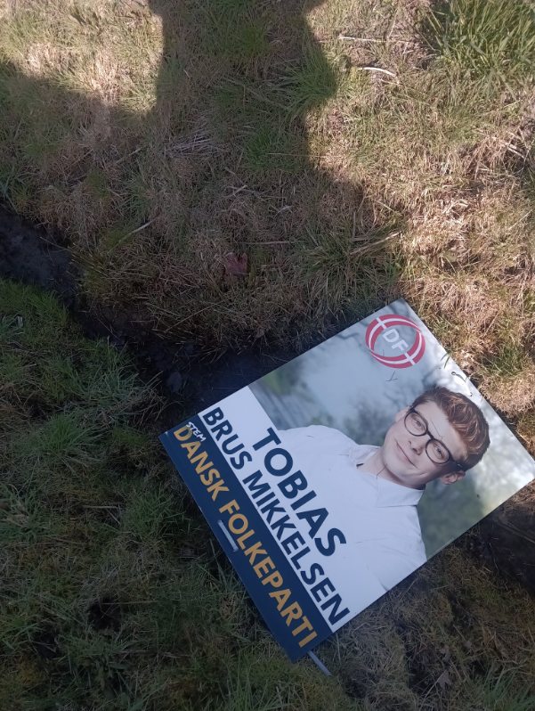 Trist at nogen ødelægger valgplakater