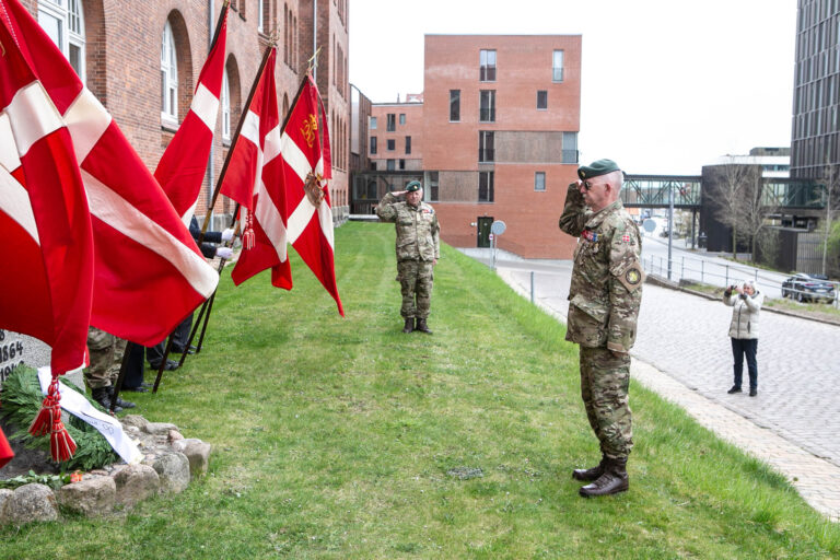 Mindes dem der faldt på besættelsens første dag