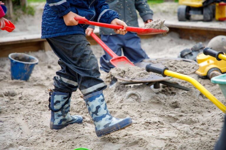 Sænker priserne i børnehaver og for dagpleje